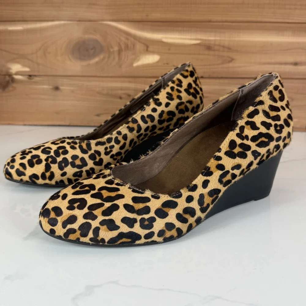Vionic Leopard Print Calf Hair Wedge Pumps Womens 10 Round Toe Animal Print